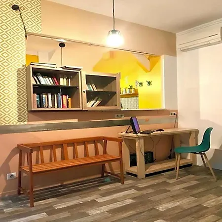 Hostel Trendy