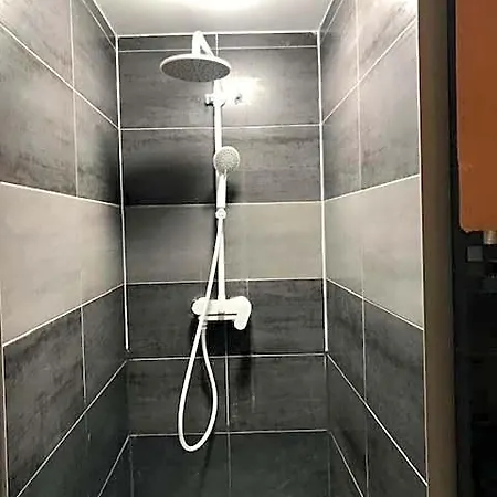 Hostel Trendy Ιβρύ-συρ-Σεν